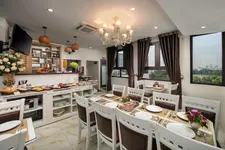 TrangTrang Premium Hotel