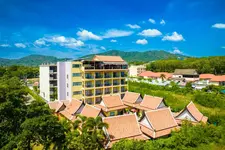 Phuket Kana International Hotel (普吉岛卡娜国际酒店)