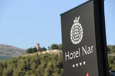Hotel Nar
