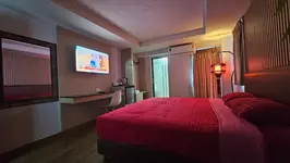 S7ven Ratchada (โรงแรมเซเว่นรัชดา)