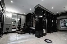 Wall Street Hotel