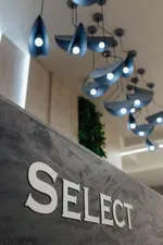 Select Hotel