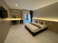 The Hub Suratthani