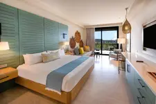 Unique Club at Lopesan Costa Bávaro Resort