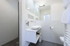 Einzigartig (Das kleine Hotel im Wasserviertel)