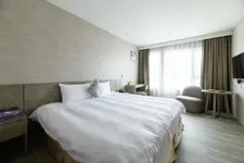 In Joy Hotel