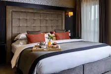 Killarney Oaks Hotel