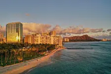 Ka Laʻi Waikiki Beach (LXR Hotels & Resorts)