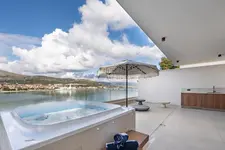 Hotel Brown Beach House & Spa