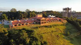 Hotel Lago Dourado