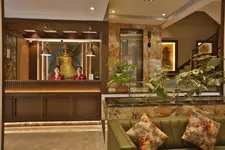 Lakhey Hotel