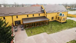 Pansion Mihića Dvori