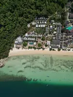 Thanya Beach Resort