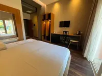 Olivia's Hill Resort