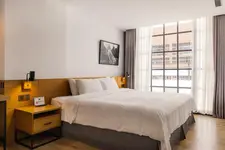BlueSky Hotel
