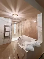 Hotel Motel Top