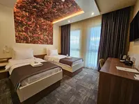 Hotel Etna