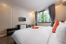 Omina Hanoi Hotel & Travel