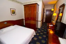 Hotel De La Ville