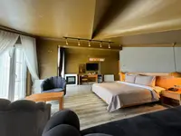 Treekos Suite Hotel