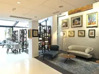 Envoy Hotel