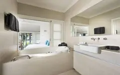 Mangrove Hotel