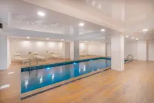 Iris Hotel