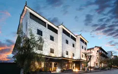 Lijiang Gemmer Hotel