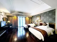 Rex Hotel