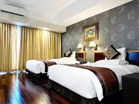 Rex Hotel