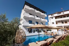 Monel Hotel