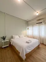 La Moon House