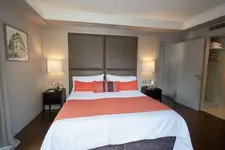 Carles Hotel
