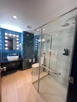 Buri Sriphu Hotel
