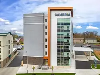 Cambria Hotel Niagara Falls