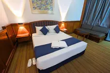 Park Avenue Hotel
