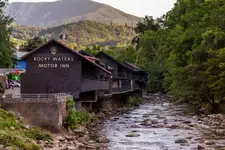 Historic Rocky Waters Inn