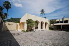 Eden Resort & Villas