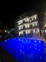 Summer Point Hotel