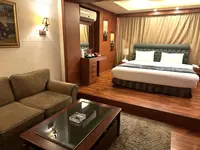 Duroy Hotel by Beverly