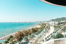 Yacht Hotel