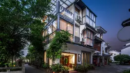 Secret Courtyard Resort Hotel