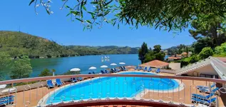 Lago Azul Eco Hotel