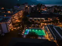 Hotel Barahi Pokhara