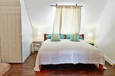Liegen;schaft Guesthouse