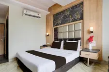 Super Townhouse Bani Park
