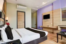 Super Townhouse Bani Park