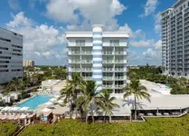 The Singer Oceanfront Resort (Curio Collection by Hilton)