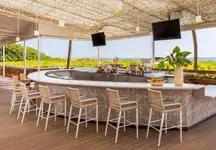 The Singer Oceanfront Resort (Curio Collection by Hilton)