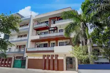 Super Collection O Sector 70 Noida